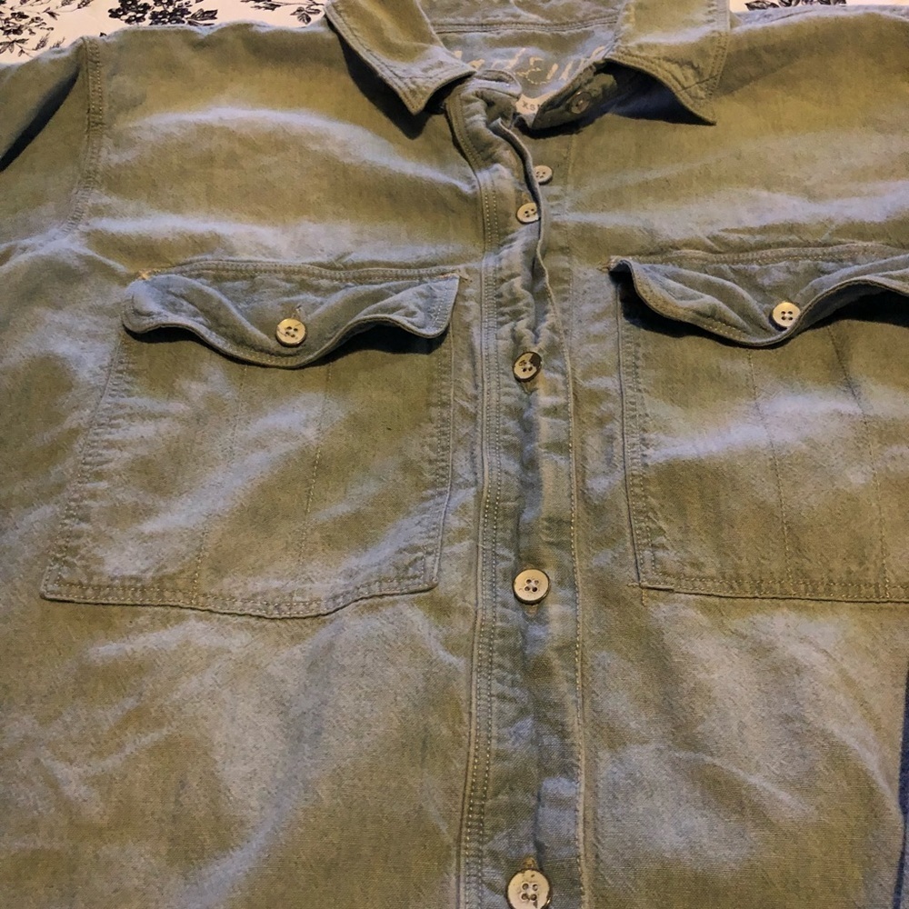 madewell chambray button down shirt - Picture 6 of 8